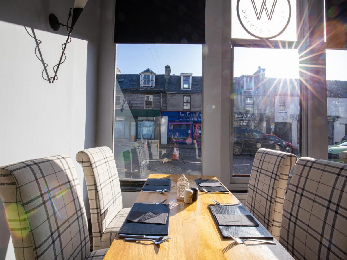 The Ben Mhor Hotel, Bar & Restaurant Grantown-on-Spey Extérieur photo