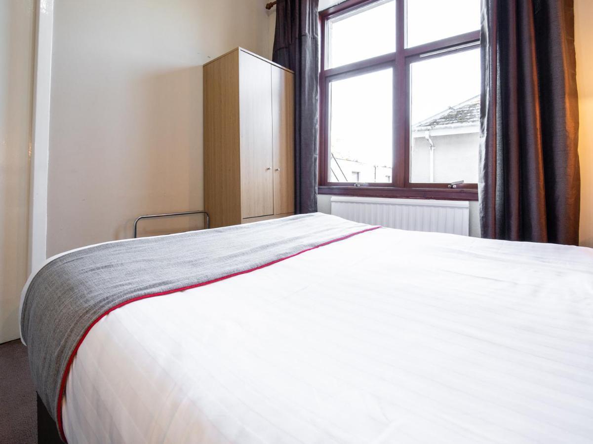 The Ben Mhor Hotel, Bar & Restaurant Grantown-on-Spey Extérieur photo