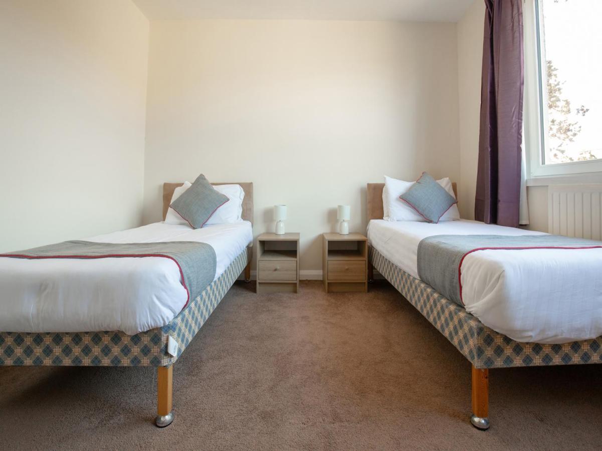 The Ben Mhor Hotel, Bar & Restaurant Grantown-on-Spey Extérieur photo