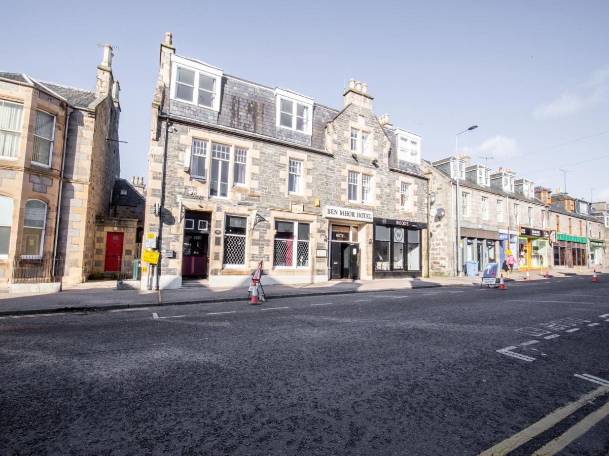 The Ben Mhor Hotel, Bar & Restaurant Grantown-on-Spey Extérieur photo