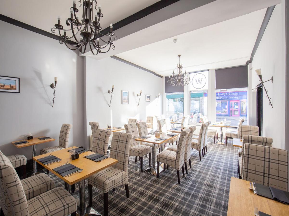 The Ben Mhor Hotel, Bar & Restaurant Grantown-on-Spey Extérieur photo