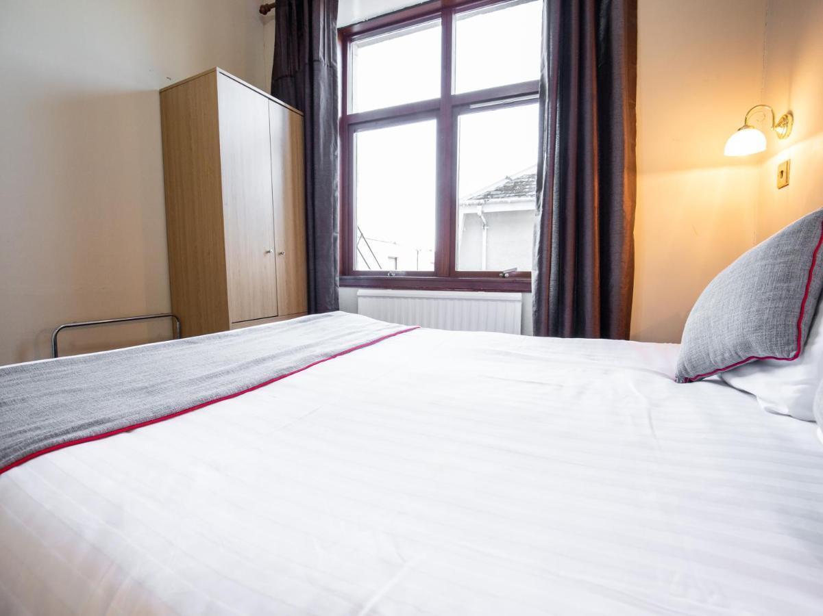 The Ben Mhor Hotel, Bar & Restaurant Grantown-on-Spey Extérieur photo