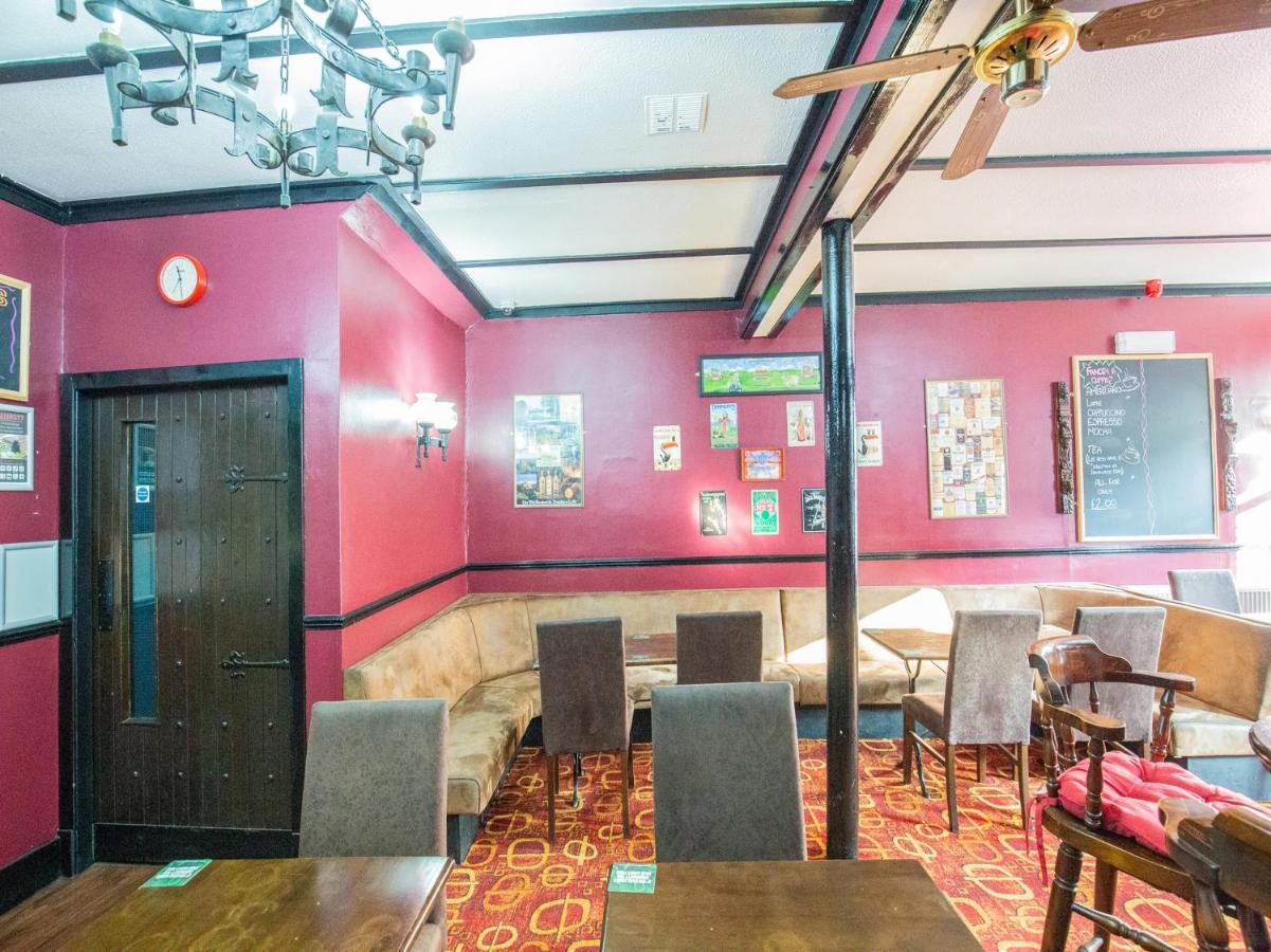 The Ben Mhor Hotel, Bar & Restaurant Grantown-on-Spey Extérieur photo